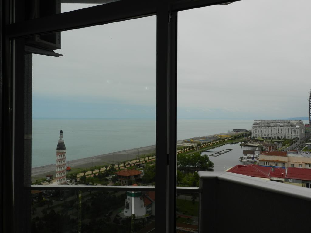 Apart Hotel In Black Sea Tower Batumi Exterior foto